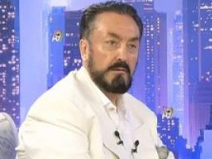 Adnan Oktar kitapları tedirginlik yarattı