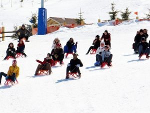 Samsunlu Gençlerin Kayak Keyfi - Samsun haberleri