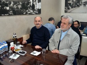 Bakan sabah namazı sonrası vatandaşla çorba içti - Bursa haberleri