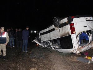 Yolcu Minibüsü Takla Attı : 22 Yaralı - Adıyaman haberleri