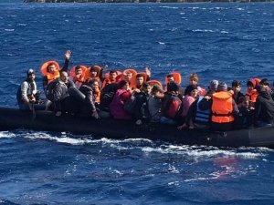 Lastik botla ölüme giderken yakalandılar