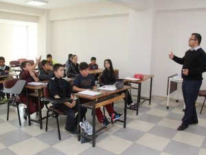 Bilgi ve Eğitim Merkezi öğrencilerini bekliyor