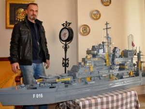 Çöp atıklarıyla bu gemiyi yaptı - Bursa haber