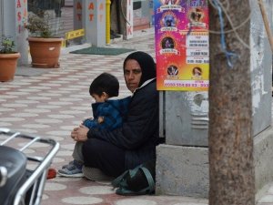 Savaştan kaçıp dilenci oldular