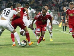 Konyaspor Sivasspor'u ateşe attı!