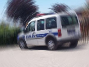 Bomba şüpheli araçlar aranıyor