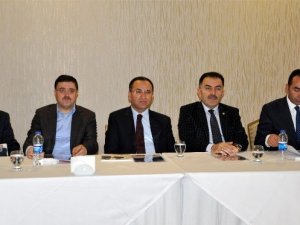 ’CHP 1982 anayasasından rahatsız değil’’