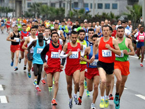 Trabzon'da yarı maratonu koşuldu