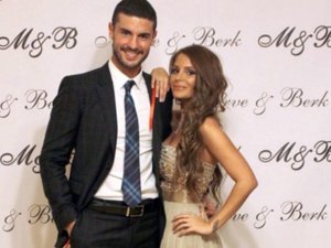 Ünlü oyuncu nişanlandı