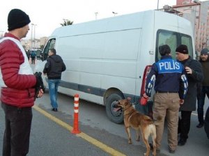 Feribot bomba tehlikesiyle arandı