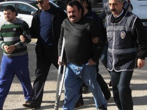 Arbede sırasında gelinini öldürdü