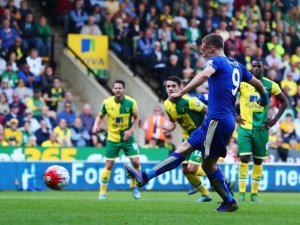 Leicester City Norwich City'i son anda geçti