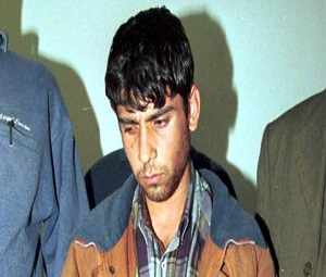 6 kişiyi öldürdü, cezaevinden kaçtı!