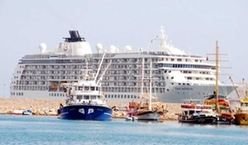 Lüx gemiye 32.500 kişi alınacak