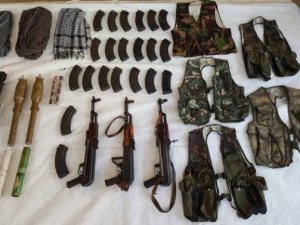 Hakkari’de silah ve mühimmat ele geçirildi