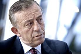 Ağaoğlu, çok fena kızdı