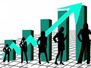 Nüfusun yarısı kadın