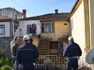 Kan izleri Polisi alarma geçirdi