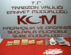 Trabzon'da uyuşturucu operasyonu! 808 hap ve 329 gram bonzai! Zanlılar gözaltında