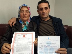 Yaşlı kadını dolandırdılar