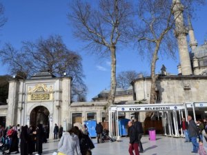 YGS öncesi türbelere akın ettiler