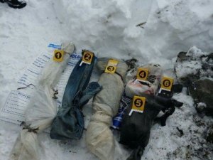 Mezarlığı cephanelik yapmışlar