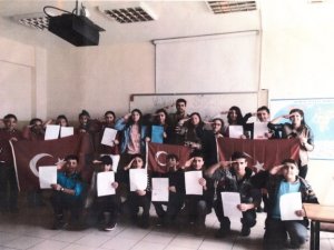 Terörle mücadele eden güvenlik güçlerine anlamlı mektuplar