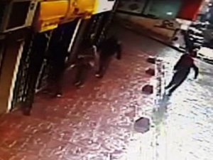 Güpegündüz PTT'yi soydular!