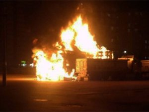 TIR’ların patlayan deposu korkuttu