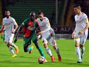 Alanyaspor Boluspor'u geçti