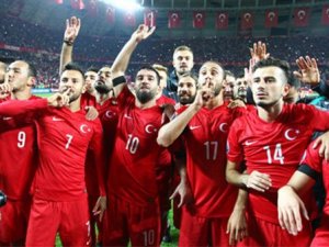 Türkiye İsveç'i devirdi!