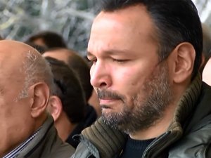 Ali Sunal'ın gözyaşları...