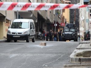 Şüpheli paket polisi alarma geçirdi