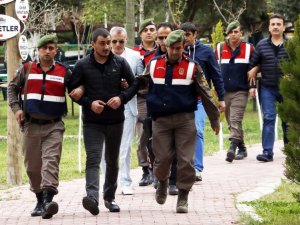 Toplantıdayken basıldılar: 13 gözaltı
