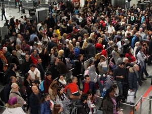 Atatürk Havalimanı’nda sistem durdu!