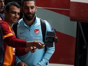 A Milli Takım’ı Avusturya’ya 1 Kişi Uğurladı