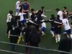 Amatör maçta tekme ve yumruklar konuştu