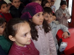 Minik öğrencinin sorusu doktoru şaşkına uğrattı