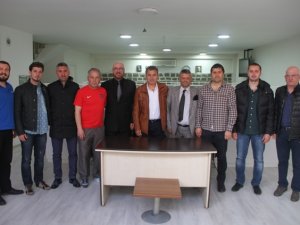 Özkara: “Avni Aker seyirci ile çok daha güzel”