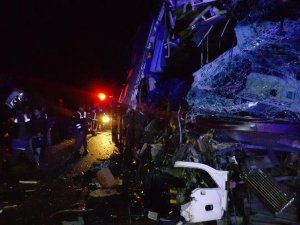 TEM’de kaza: 16 yaralı