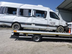 Şoför direksiyonda uyudu: 3 yaralı