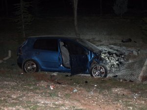 Otomobilin çarptığı motosiklet sürücüsü öldü