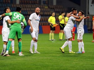 1461 Trabzon Karabük Deplasmanında Geri Döndü: Altın Değerinde Üç Puan