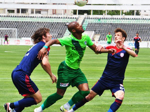 Denizlispor Altınordu ile berabere