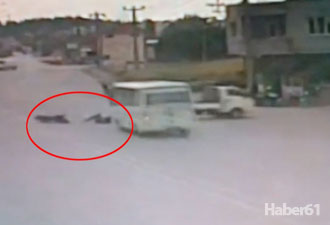 Motosiklet sürücüsü feci şekilde can verdi