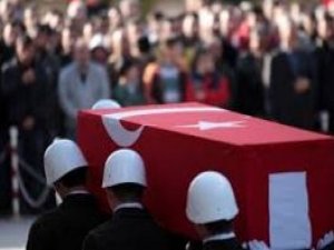 Hain saldırı 1 şehit 2 yaralı