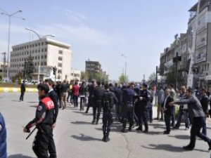 KTÜ'de afiş kavgası 5 yaralı