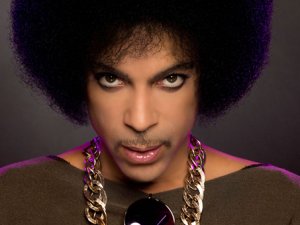 Ünlü sanatçı evinde ölü bulundu