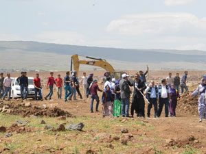 Köylüler işçilere saldırdı: 7 yaralı