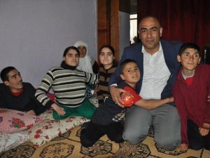 Yıllın annesi: 11 çocuğundan 5'i engelli olan Muş'lu anne!
